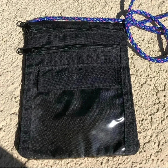 Vintage Eddie Bauer 1990’s Crossbody Bag - Picture 2 of 6